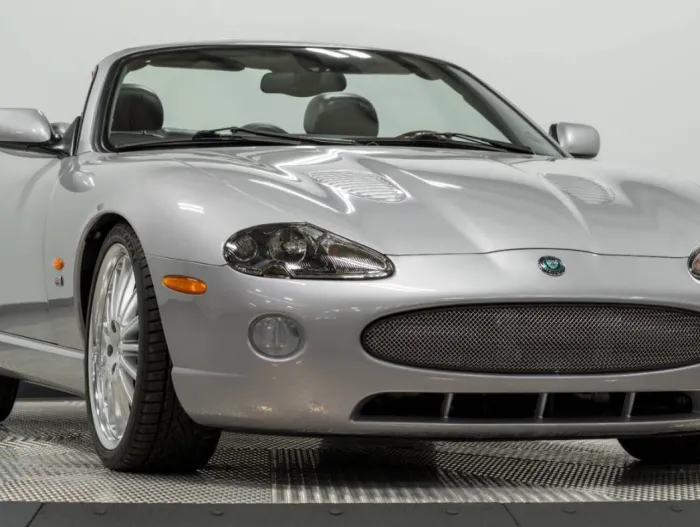 2005 Jaguar XK8 R