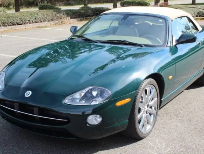 2006 Jaguar XK8 Standard