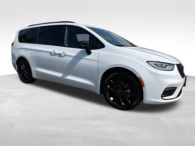 2026 Chrysler Pacifica