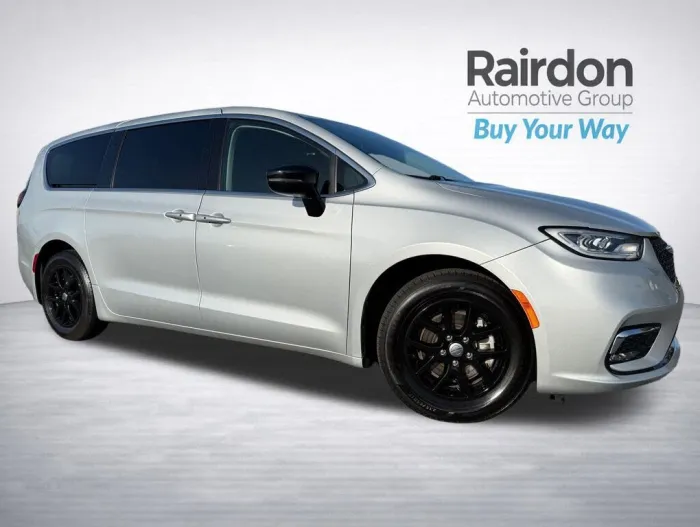 2024 Chrysler Pacifica