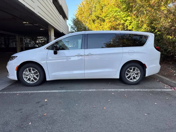 2024 Chrysler Pacifica