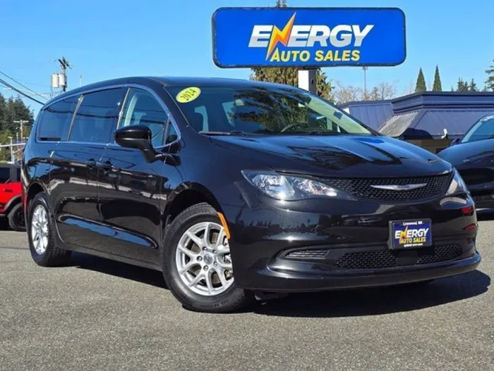 2024 Chrysler Voyager