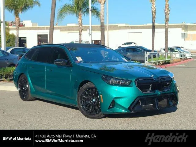 2025 BMW M5
