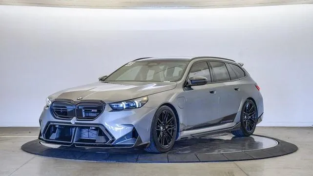 2025 BMW M5
