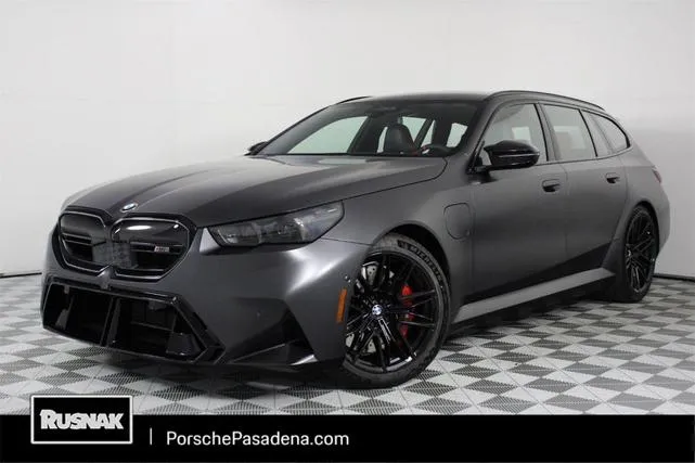 2025 BMW M5