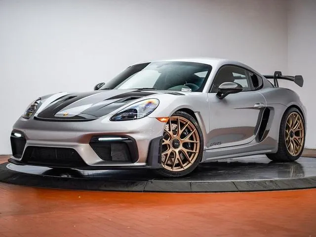 2025 Porsche 718 Cayman GT4 RS