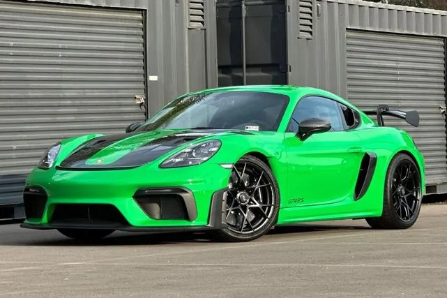 2025 Porsche 718 Cayman GT4 RS