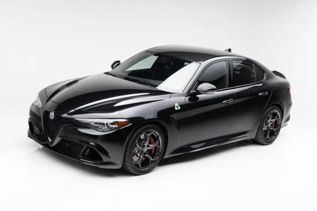 2023 Alfa Romeo Giulia Quadrifoglio