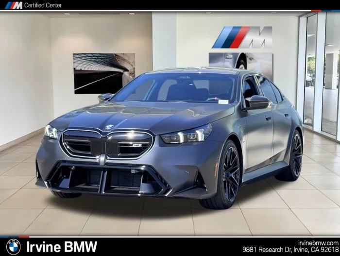 2025 BMW M5